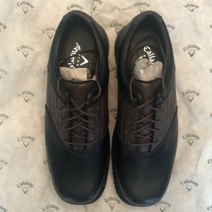 Men’s Callaway golf shoes.